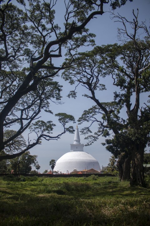 Ruwanweli Maha Seya Stupa Anuradhapura Swarnamali Seya (4)