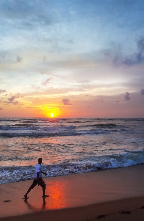 Beautiful Photo of Evening Beach Golden Hour Photography (14)
